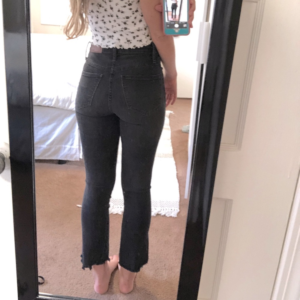 Madewell Black cropped jeans